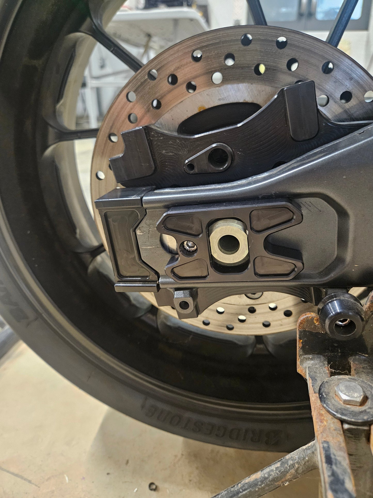 R7/FZ/MT07 AXLE ADJUSTERS